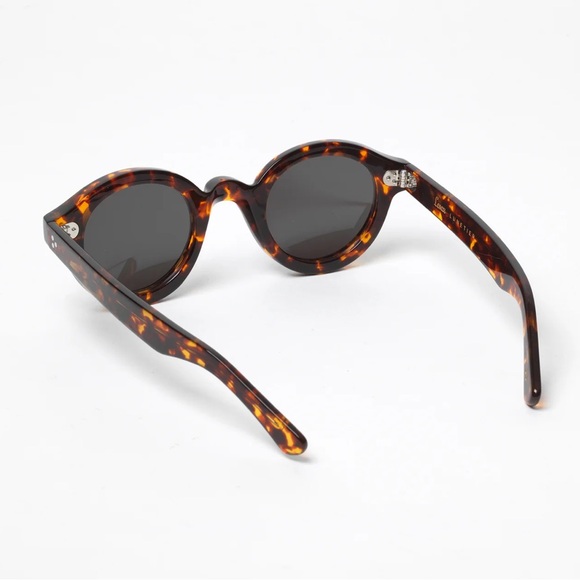 Tortoiseshell Sunglasses - Hand Made in France - Unisex - Picture 2 of 7